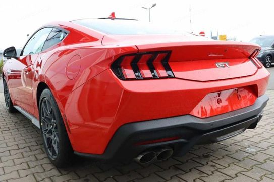 Ford Mustang GT Fastback 5.0 V8