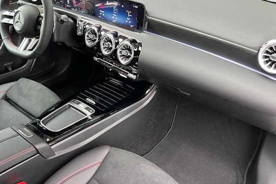 Mercedes Klasa A 200 AMG Line