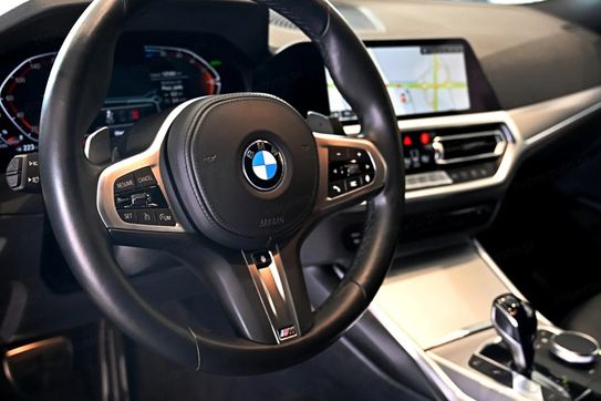 BMW Seria 3 320d xDrive M Sport