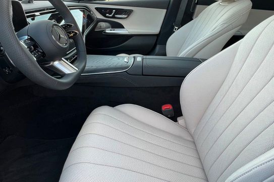 Mercedes Klasa E 220 d  4-Matic AMG