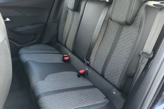 Peugeot 2008 1.2 Puretech Allure S&S EAT8