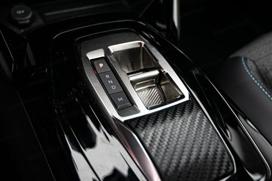 Peugeot 2008 1.2 PureTech Allure Pack S&S EAT8