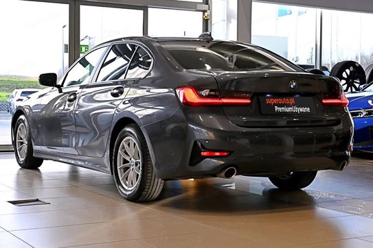 BMW Seria 3 320d Advantage