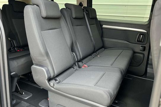 Peugeot Traveller Long L2H1 Business EAT8