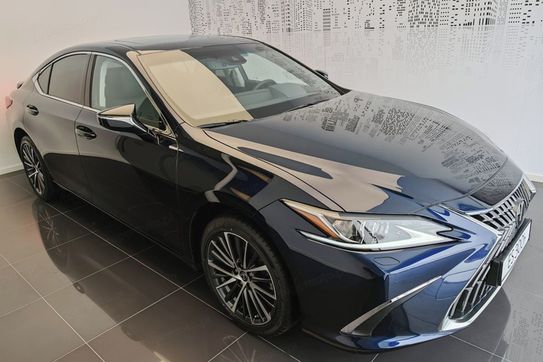 Lexus ES 300h Business Edition 2.5 E-CVT