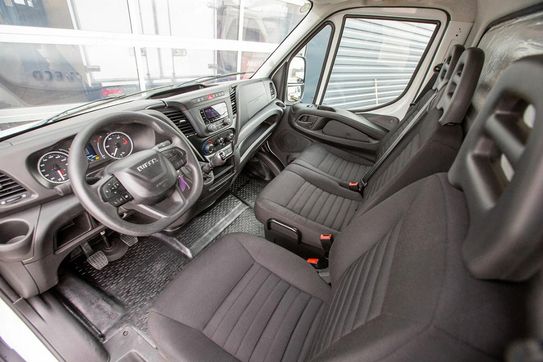 Iveco Daily 35C16 + Winda