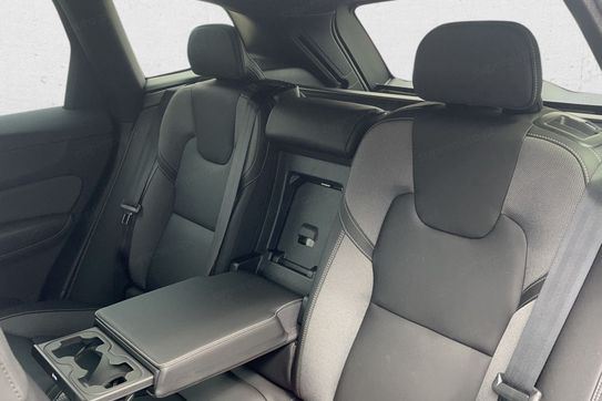 Volvo XC60 B5 B AWD Plus Dark aut