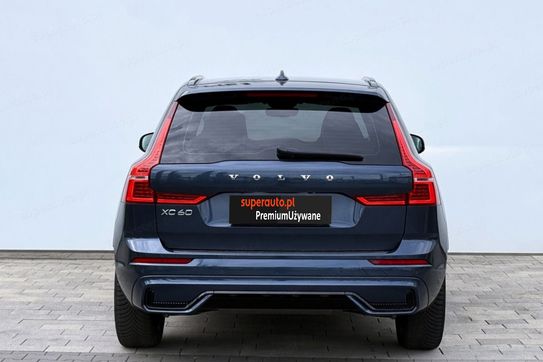 Volvo XC60 B5 B AWD Plus Dark aut