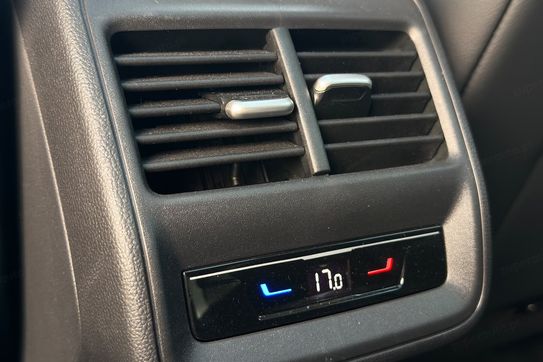 Volkswagen Passat TDI SCR DSG Elegance