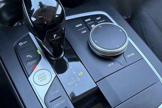 BMW Seria 1 118i Advantage