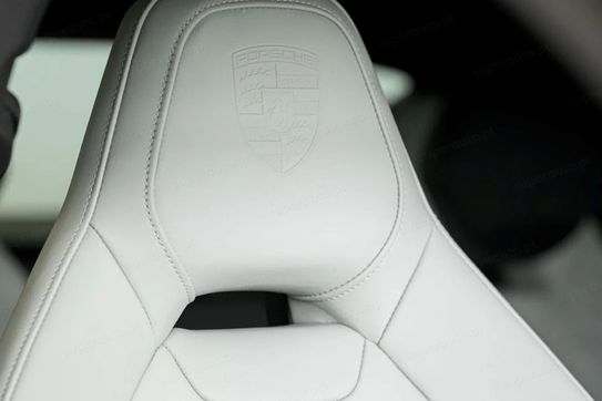 Porsche Panamera 4 E-Hybrid