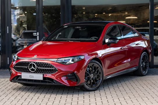 Mercedes CLA 220  4-Matic AMG Line