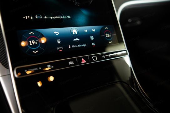 Mercedes Klasa C 200 mHEV 4-Matic AMG