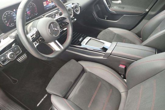 Mercedes CLA 180 AMG Line 7G-DCT