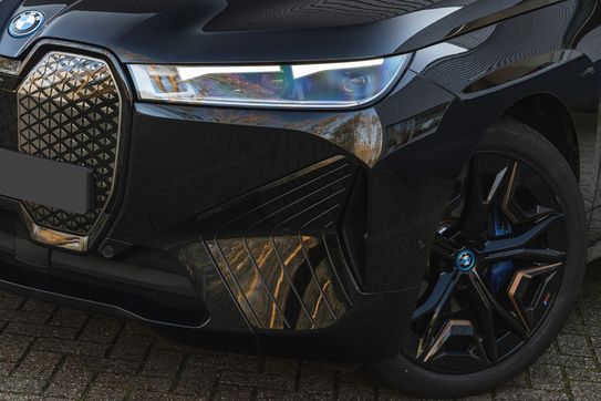 BMW iX xDrive50
