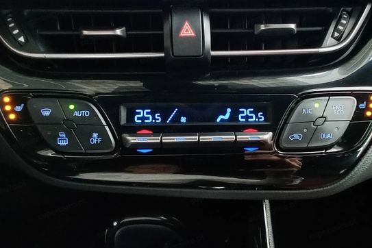 Toyota C-HR 1.8 Hybrid Selection