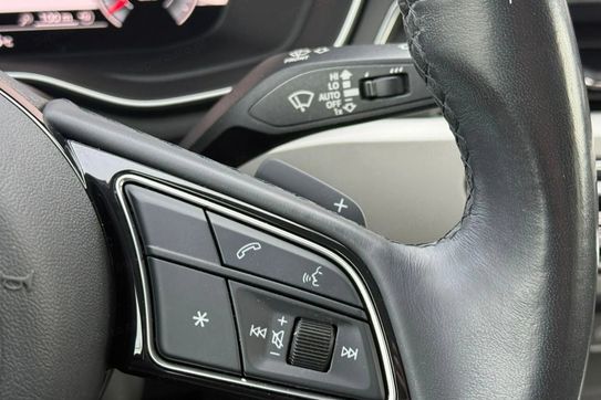 Audi A4 Avant 35 TFSI S Line
