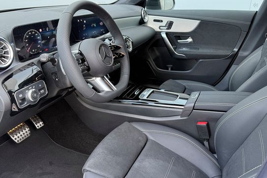 Mercedes CLA 200 AMG Line Shooting Brake