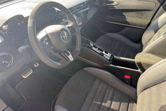 Alfa Romeo Junior 1.2 Ibrida Intensa