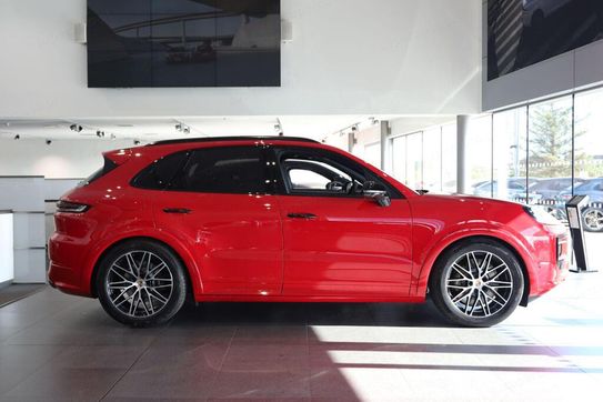 Porsche Cayenne E-Hybrid  Black Edition