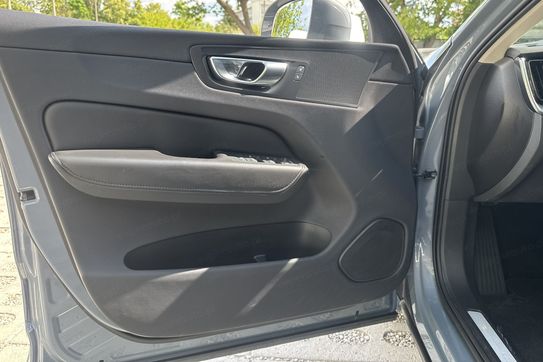Volvo XC60 T6 Plug-In Hybrid AWD Core