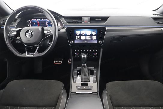 Skoda Superb 2.0 Tdi Scr Sportline Dsg