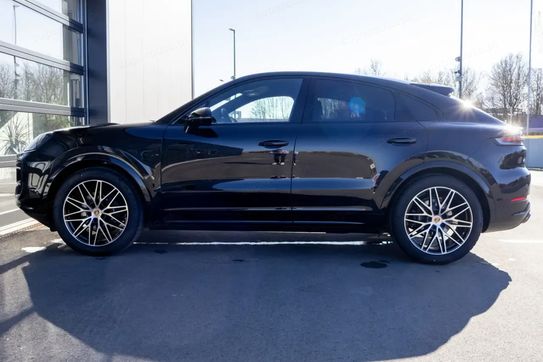 Porsche Cayenne Coupe E-Hybrid Black Edition