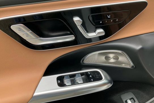 Mercedes E Klasa 220 d 4-Matic AMG