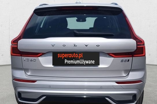 Volvo XC60 B5 B AWD Plus Dark