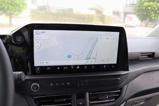 Ford Transit Custom 320 L2H1 Limited A8