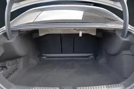 Mercedes E Klasa E 200 mHEV 4-Matic AMG 9G-Tronic