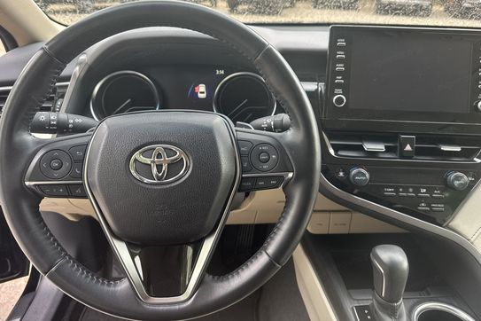 Toyota Camry Executive 2.5 Hybrid  CVT