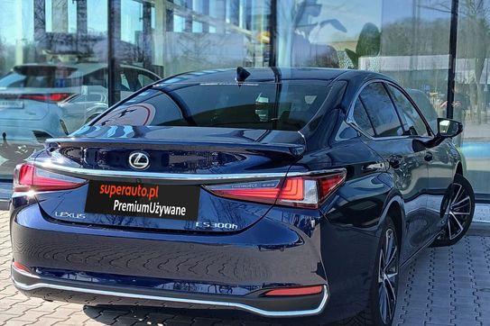 Lexus ES 300h Business Edition
