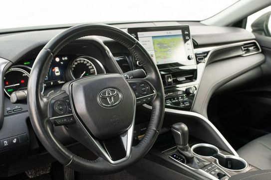 Toyota Camry 2.5 Hybrid CVT