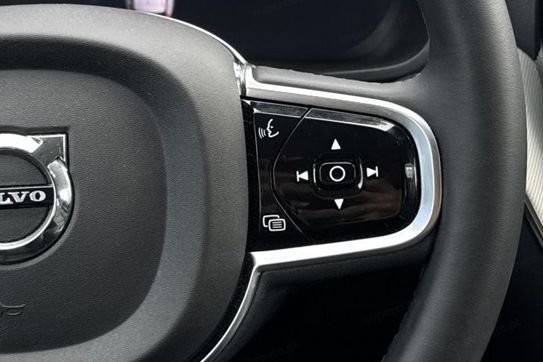 Volvo XC60 B4 B Plus Dark