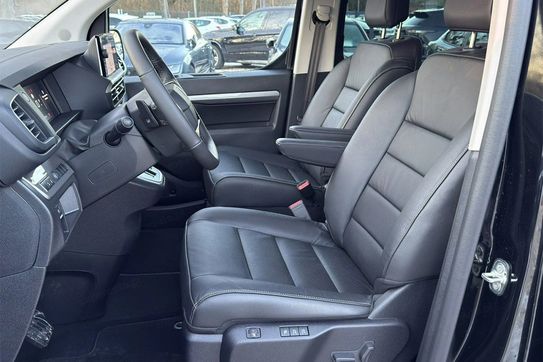 Peugeot Traveller Long L2H1 Business VIP EAT8