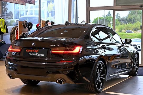 BMW Seria 3 320d xDrive M Sport sport-aut