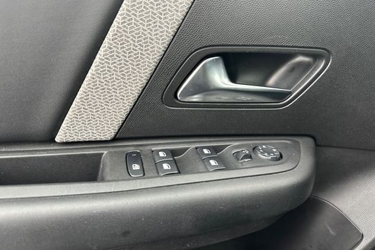 Citroen C4 Shine 1.5 BlueHDI EAT8