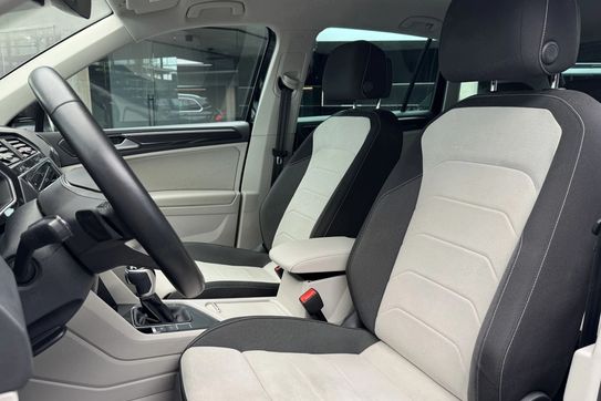 Volkswagen Tiguan 1.5 eTSI Elegance DSG