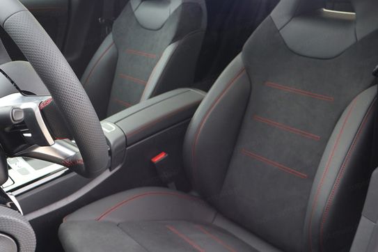 Mercedes CLA 200 AMG Line