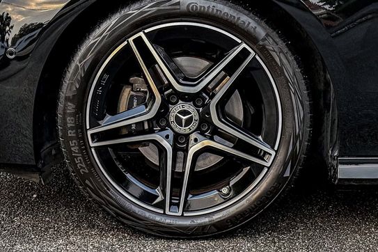 Mercedes CLA 200 AMG Line