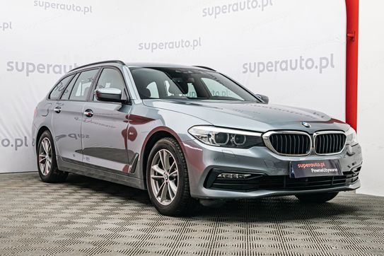 BMW Seria 5 520d xDrive Sport Line