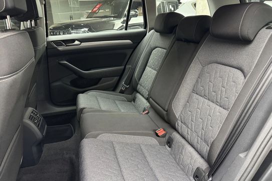 Volkswagen Passat 1.5 TSI Business DSG