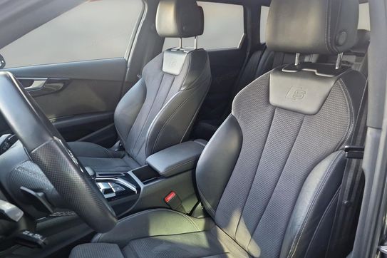 Audi A4 Avant 40 TFSI S Line