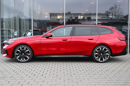 BMW Seria 5 Touring 520d xDrive M Sport