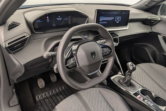 Peugeot 2008 ALLURE 1.2 PureTech