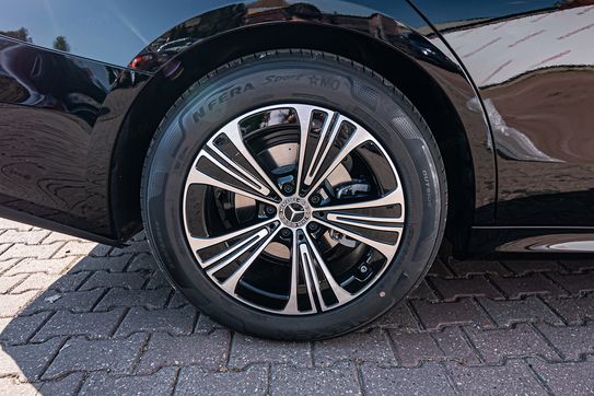 Mercedes E Klasa 220 d Avantgarde
