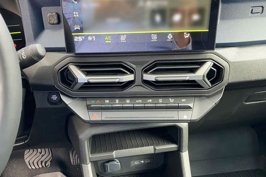 Dacia Duster Journey 1.6 Full Hybrid