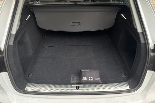 Audi A4 35 TFSI S Line