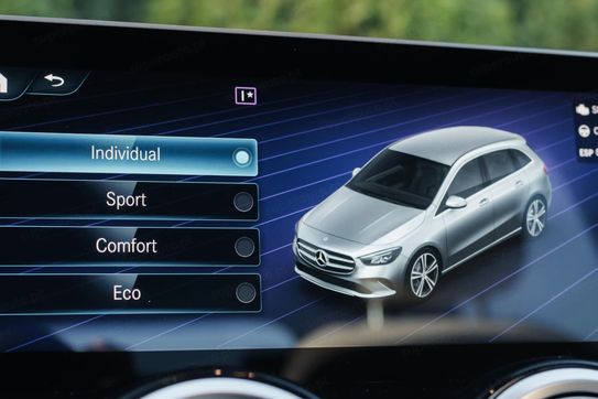 Mercedes B Klasa 180 d Progressive 8G-DCT